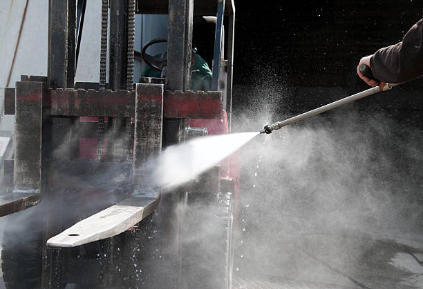 Best Local Pressure Washing Services  in Creswell, OR